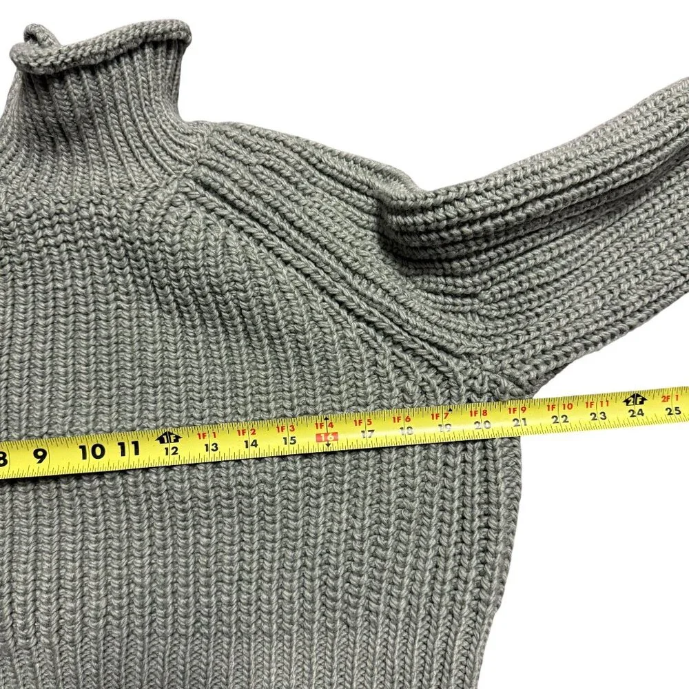 H&M Womens Ribbed Knit Turtleneck Sweater US Small Sage Green Acrylic/Polyester - Picture 4 of 6